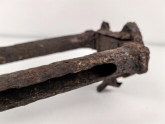 1.Weltkrieg, Gabelstütze zum Maschinengewehr 08/15. Höhenverstellbare Variante, alter Bodenfund