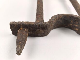 1.Weltkrieg, Gabelstütze zum Maschinengewehr 08/15. Höhenverstellbare Variante, alter Bodenfund