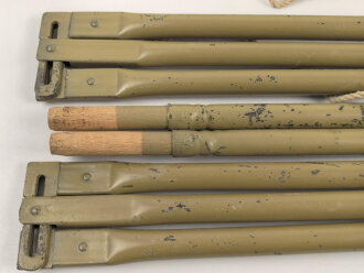 Afrikakorps / Tropen, Moskitonetz für das Feldbett mit vollständigem Gestänge von 1942, dazu ein Transportsack. Eigentumsvermerk des Obergefreiten Neumann.