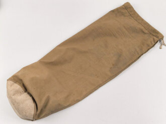 Afrikakorps / Tropen, Moskitonetz für das Feldbett mit vollständigem Gestänge von 1942, dazu ein Transportsack. Eigentumsvermerk des Obergefreiten Neumann.