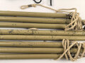 Afrikakorps / Tropen, Moskitonetz für das Feldbett mit vollständigem Gestänge von 1942, dazu ein Transportsack. Eigentumsvermerk des Obergefreiten Neumann.