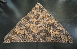 Waffen SS , Zeltbahn "Platane "Tarn, getragenes Stück, farbfrisch. In einer Ecke ein ovaler Herstellerstempel