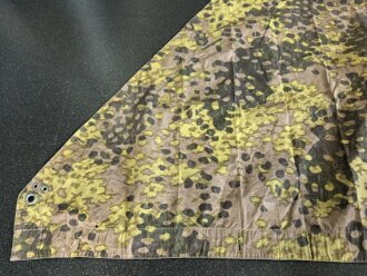 Waffen SS , Zeltbahn "Platane "Tarn, getragenes Stück, farbfrisch. In einer Ecke ein ovaler Herstellerstempel