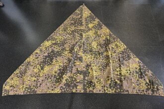 Waffen SS , Zeltbahn "Platane "Tarn, getragenes Stück, farbfrisch. In einer Ecke ein ovaler Herstellerstempel