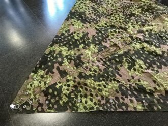 Waffen SS , Zeltbahn "Platane"Tarn, ungetragenes , leicht defektes Stück, farbfrisch.