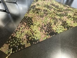 Waffen SS , Zeltbahn "Platane"Tarn, ungetragenes , leicht defektes Stück, farbfrisch.