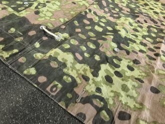 Waffen SS , Zeltbahn "Platane"Tarn, ungetragenes , leicht defektes Stück, farbfrisch.