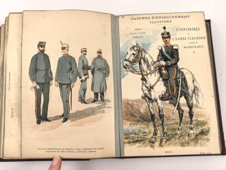 "Cahiers DEnseignement Illustres - Uniformes de LArmee Francaise En 1887 " unter DIN A4, dnanch Deutschland, Holland, Österreich, England. insgesamt etwa 140 Uniformtafeln, Maße je etwa 13 x 20,5cm, ausgeschnitten und eingeklebt