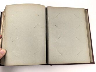 "Cahiers DEnseignement Illustres - Uniformes de LArmee Francaise En 1887 " unter DIN A4, dnanch Deutschland, Holland, Österreich, England. insgesamt etwa 140 Uniformtafeln, Maße je etwa 13 x 20,5cm, ausgeschnitten und eingeklebt
