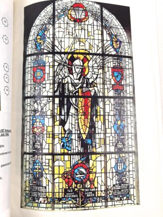 "LArchange Saint Michel Saint - Patron des Parachutistes" 161 Seiten, gebraucht DIN A4