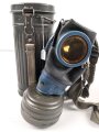 Bereitschaftsbüchse Modell 1938 mit  Gasmaske und Filter der Wehrmacht. Guter Gesamtzustand
