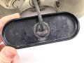 U-Boot Kommandantenglas 8 x 60  der Kriegsmarine. Hersteller blc, Seriennummer 48832.  Glasklare Duchsicht mit wenigen kleinen " Pünktchen" , rechts senkrechte Strichplatte. Originallack, links rissig