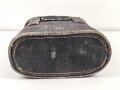 Behälter für ein Dienstglas 10 x 50 der Wehrmacht. Unter deutscher Besatzung gefertigt von Huet Paris. Gebraucht, guter Gesamtzustand