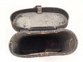 Behälter für ein Dienstglas 10 x 50 der Wehrmacht. Unter deutscher Besatzung gefertigt von Huet Paris. Gebraucht, guter Gesamtzustand