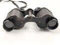 Doppelfernrohr 6 x 30 ohne Bezeichnung. Audf der Vorderseite ein Pfeil der sehr dem "Broad Arrow" der britischen Streitkräfte ähnelt. Klare Durchsicht
