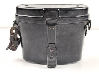 Behälter zum Dienstglas 6 x 30 der Wehrmacht aus...