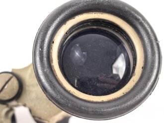 Kriegsmarine, U Boot Fernglas DF 7 x 50. Hersteller blc. "Neblige"  Durchsicht, Originallack, die Gummiarmierung  weich.