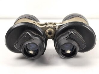 Kriegsmarine, U Boot Fernglas DF 7 x 50. Hersteller blc. "Neblige"  Durchsicht, Originallack, die Gummiarmierung  weich.