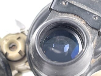 Kriegsmarine, U Boot Fernglas DF 7 x 50. Hersteller blc. "Neblige"  Durchsicht, Originallack, die Gummiarmierung  weich.