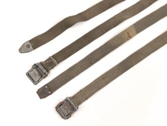 Paar Webriemen Wehrmacht. Vermutlich für Fahrzeugplanen oder ähnliches, Länge je etwa 115cm