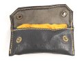Reinigungstuch für optisches Gerät der Wehrmacht, in Kunstlederhülle