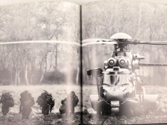 "Forces Speciales Terre" ca 125 Seiten