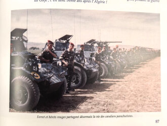 "1er Regiment de Hussards Para Chutistes 1720-2004" 653 Seiten, gebraucht über DIN A4