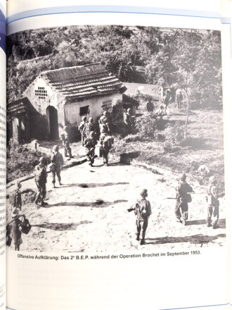 "Die Legion 2e B.E.P. - Die Fallschirmjäger im Indochina-Krieg" gebraucht ca. DIN A5. Handgeschriebene Widmung und ein Foto