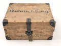 Kasten für Strichplattenbeleuchtung Wehrmacht, späte Ausführung, die frühen sind aus Blech . Originallack, ungereinigtes Stück, der Deckel defekt