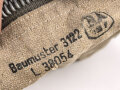 Luftwaffe, massive Leinentasche mit Unterteilungen . Wird so immer mal wieder als Tasche für Signalpatronen angeboten, meiner Meinung nach eher für Flak Kommunikationszubehör. Wie auch immer, ordentliches Stück in gutem Zustand