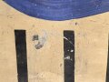 Frankreich 2. Weltkrieg, großes Holzschild " Honneur aux Allies"  "Ehre den Alliierten" Originallack, Maße etwa 50 x 150cm