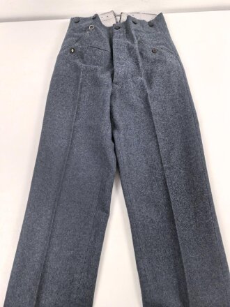 Luftwaffe, gerade Hose für Mannschaften . Ungetragenes Kammerstück