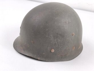 U.S. Army 2. Weltkrieg, Stahlhelm M1 mit Innenhelm.  " Fix bale" Originallack, " SC" Innenhelm, steht für Firma ST. CLAIR aus Michigan. Ungereinigtes Stück