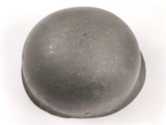 U.S. Army 2. Weltkrieg, Stahlhelm M1 mit Innenhelm.  " Fix bale" Originallack, " SC" Innenhelm, steht für Firma ST. CLAIR aus Michigan. Ungereinigtes Stück