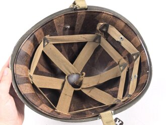 U.S. Army 2. Weltkrieg, Stahlhelm M1 mit Innenhelm.  " Fix bale" Originallack, " Firestone" Innenhelm, Getragenes Stück
