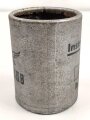 Luftwaffe, Dose für Instrumentenfett mit dem originalen Inhalt. Höhe etwa 11,5cm, ungereinigt