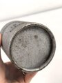 Luftwaffe, Dose für Instrumentenfett mit dem originalen Inhalt. Höhe etwa 11,5cm, ungereinigt