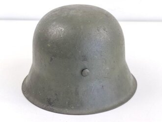 Heer, original getarnter Stahlhelm Modell 1942. Zusammengehöriges Stück, ungereinigt. Hersteller ckl 64