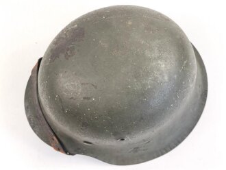 Heer, original getarnter Stahlhelm Modell 1942. Zusammengehöriges Stück, ungereinigt. Hersteller ckl 64