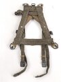 A-Rahmen Wehrmacht , späte Ausführung aus diversen Restbeständen " recycled" Italienische Webmaterial ? Stempel schwach, aber nicht lesbar, aufgrund der Länge würde ich auf eine Reichsbetriebsnummer tippen. Guter Gesamtzustand