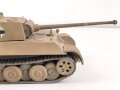 Panzerkampfwagen Panther D der Wehrmacht. Schulungsmodell aus Holz, Länge ohne Rohr etwa 34cm. Origianllack "Dies ist ein dienstlicher Gegenstand, Missbrauch ist strafbar"