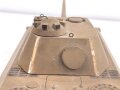 Panzerkampfwagen Panther D der Wehrmacht. Schulungsmodell aus Holz, Länge ohne Rohr etwa 34cm. Origianllack "Dies ist ein dienstlicher Gegenstand, Missbrauch ist strafbar"