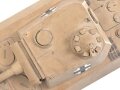 Panzerkampfwagen Panther D der Wehrmacht. Schulungsmodell aus Holz, Länge ohne Rohr etwa 34cm. Origianllack "Dies ist ein dienstlicher Gegenstand, Missbrauch ist strafbar"