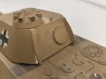 Panzerkampfwagen Panther D der Wehrmacht. Schulungsmodell aus Holz, Länge ohne Rohr etwa 34cm. Origianllack "Dies ist ein dienstlicher Gegenstand, Missbrauch ist strafbar"