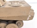 Panzerkampfwagen Panther D der Wehrmacht. Schulungsmodell aus Holz, Länge ohne Rohr etwa 34cm. Origianllack "Dies ist ein dienstlicher Gegenstand, Missbrauch ist strafbar"