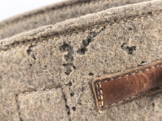 Paar Winterstiefel Wehrmacht, der Filzschaft leicht mottig, ein Absatz defekt, Sohlenlänge knapp 31cmn