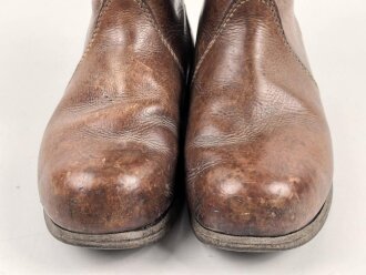 Paar Winterstiefel Wehrmacht, der Filzschaft leicht mottig, ein Absatz defekt, Sohlenlänge knapp 31cmn
