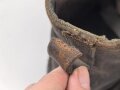 Paar Halbschuhe für Mannschaften der Wehrmacht Modell 1944. Leder angetrocknet, ungereinigt, Sohlenlänge knapp 27,5cm
