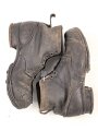 Paar Halbschuhe für Mannschaften der Wehrmacht Modell 1944. Leder angetrocknet, ungereinigt, Sohlenlänge knapp 27,5cm
