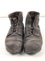 Paar Halbschuhe für Mannschaften der Wehrmacht Modell 1944. Leder angetrocknet, ungereinigt, Sohlenlänge knapp 27,5cm